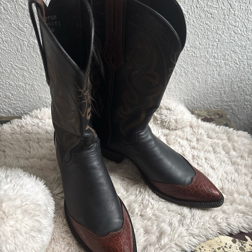Handmade Women’s Western Boots Cowgirl  J.B.Hill 7.5B USA Black, Caiman Wingtip